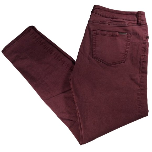 Size: 30 - Burgundy Pull On Stretch Denim Pant - Picture 1 of 2